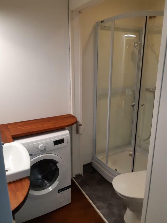 Remontoitu Asunto Vanhassa Talossa - Renovated Apartment At The Heart Of Turku Exterior foto